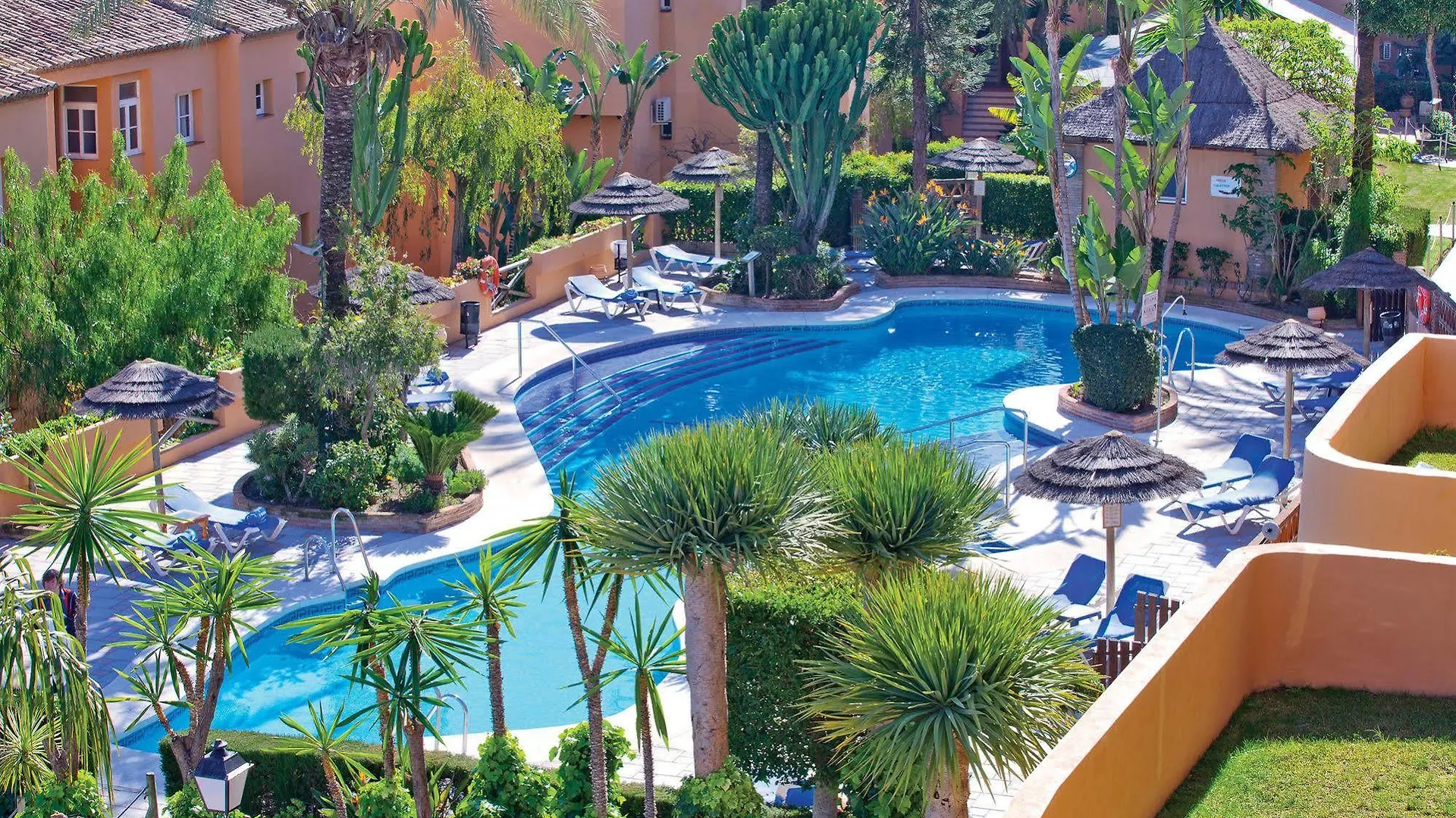 ***  Mijas Costa Oasis By Grangefield Oasis Club Aparthotel Sitio de Calahonda Spain